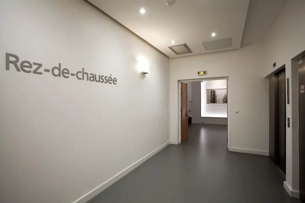 Rénovation d'un immeuble d'entreprise place du Colonel Bourgoin à Paris