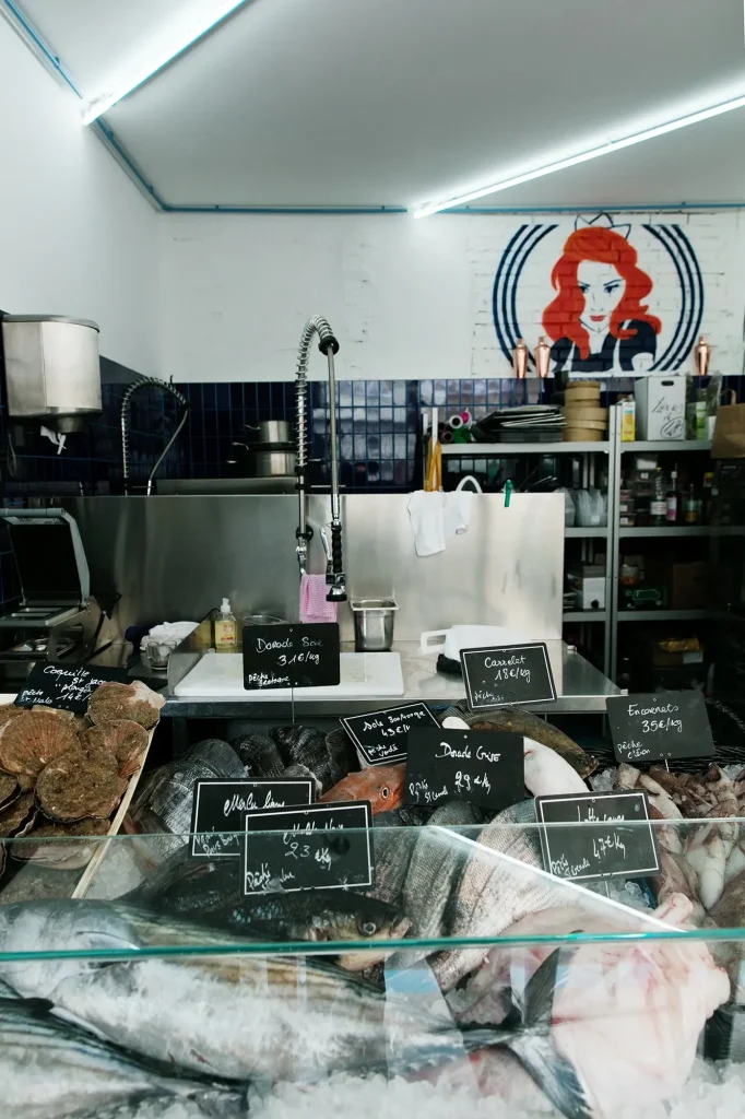 Réalisation du restaurant La Reine Mer rue Jean-Pierre Timbaud à Paris